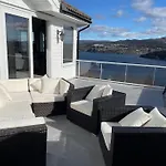 180 Degrees Seaview Luxury House Willa Knarrevik